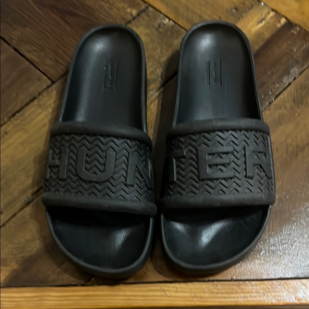Hunter Black Slippers for Women